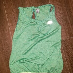 NORTHFACE GREEN TOP SZ MEDIUM